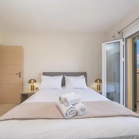 Apartament Vibes 5 *